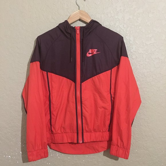 Nike Jackets & Blazers - Nike Womens Medium Windrunner Windbreaker Jacket Full Zip Hoodie